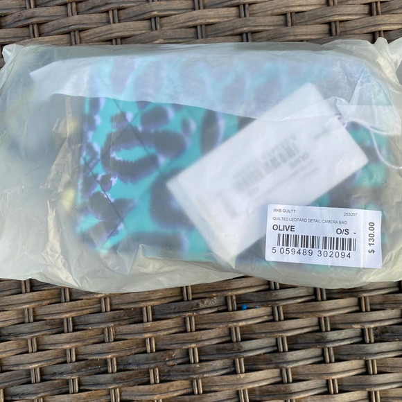 NWT Ted Baker Quiltt Leopard Print Camera HandBag / Bag in Olive - Picture 10 of 12